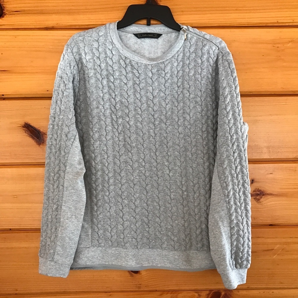 Pretty Zara Basic Gray Sweater Quilted Top L